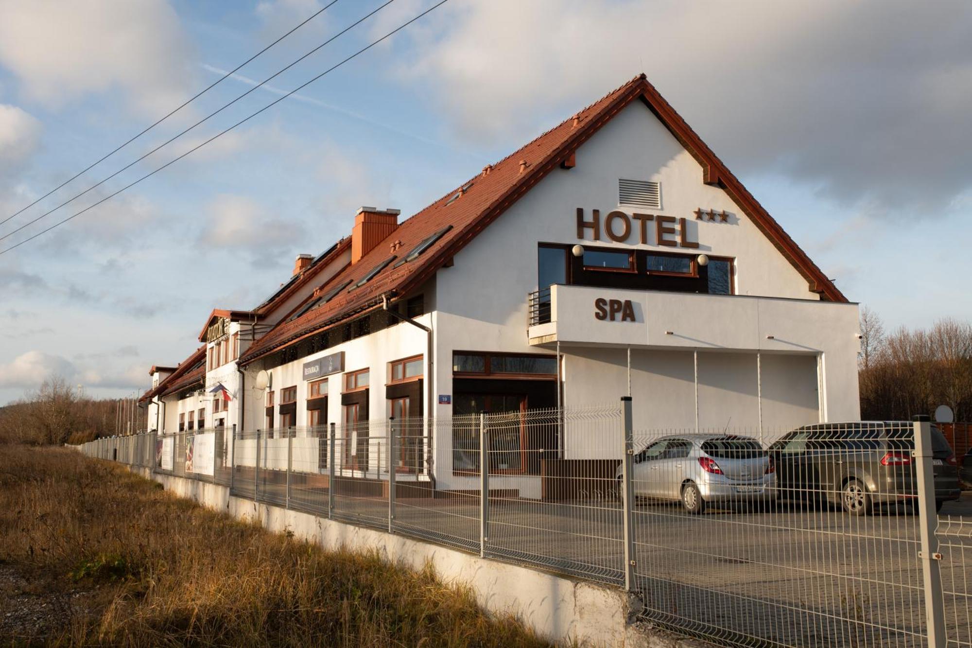 Hotel Aviator Kielce "Business Hotel Medical & Spa" Extérieur photo