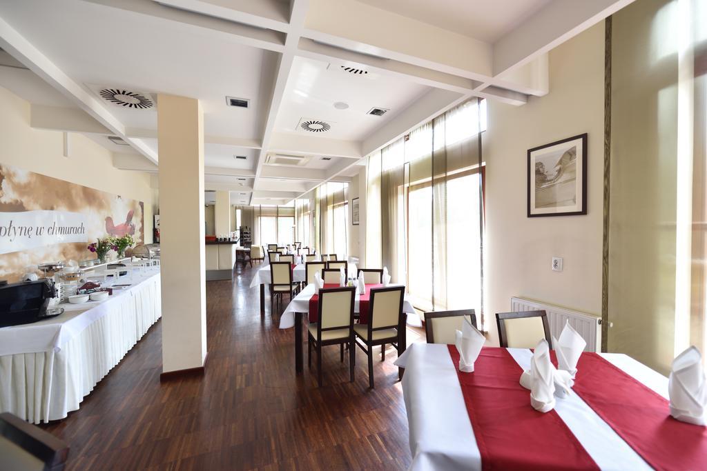 Hotel Aviator Kielce "Business Hotel Medical & Spa" Extérieur photo